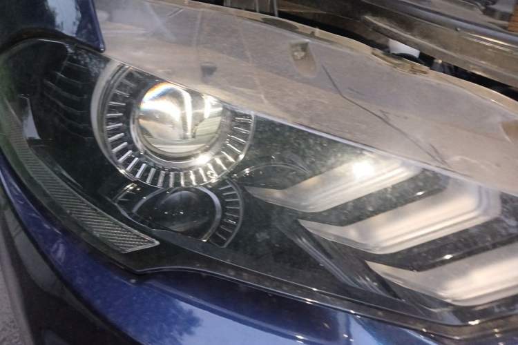 Used Ford Mustang 2019 2.3L EcoBoost Right Front Headlight