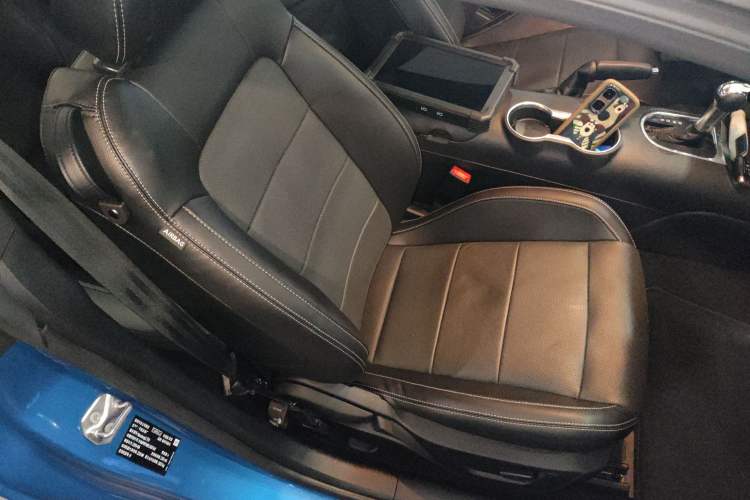 Used Ford Mustang 2019 2.3L EcoBoost Right Front Seat