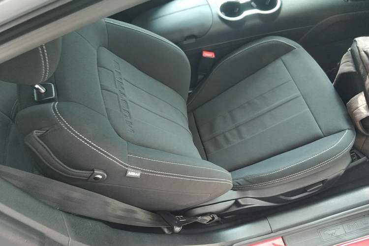 Used Ford Mustang 2019 2.3T Automatic Hardtop Base Version U.S. Specification Right Front Seat