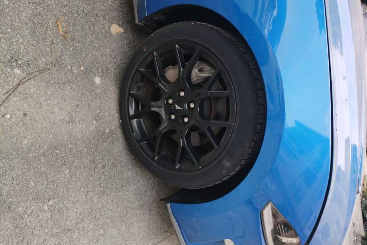 Used Ford Mustang 2019 2.3L EcoBoost Right Front Wheel Hub