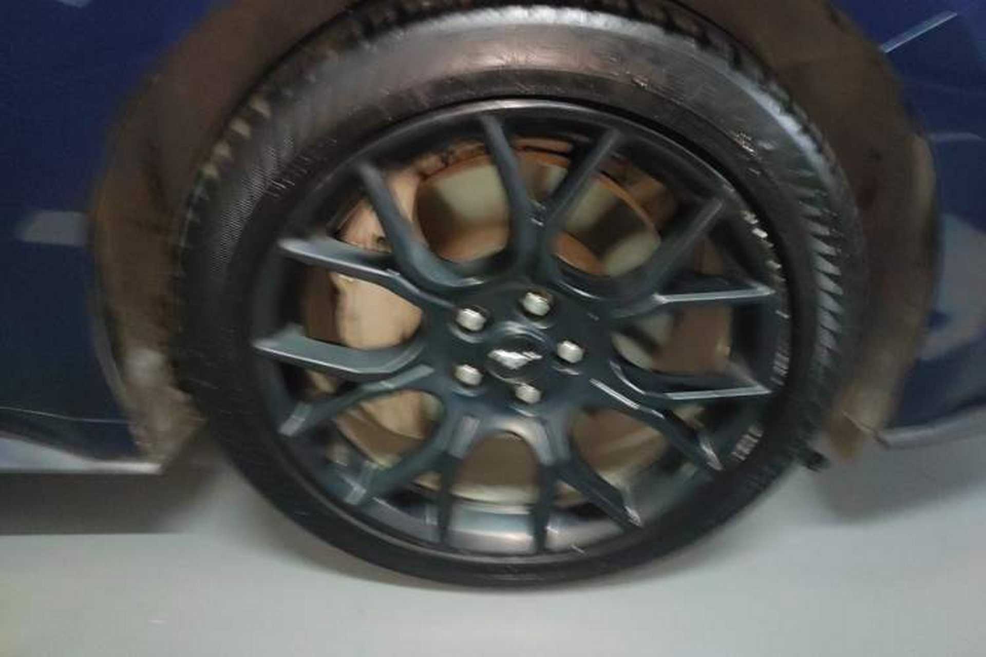 Used Ford Mustang 2019 2.3L EcoBoost Right Front Wheel Hub