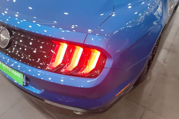 Used Ford Mustang 2019 2.3L EcoBoost Right Rear Taillight