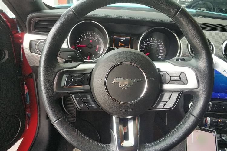 Used Ford Mustang 2019 2.3T Automatic Hardtop Base Version U.S. Specification Steering Wheel