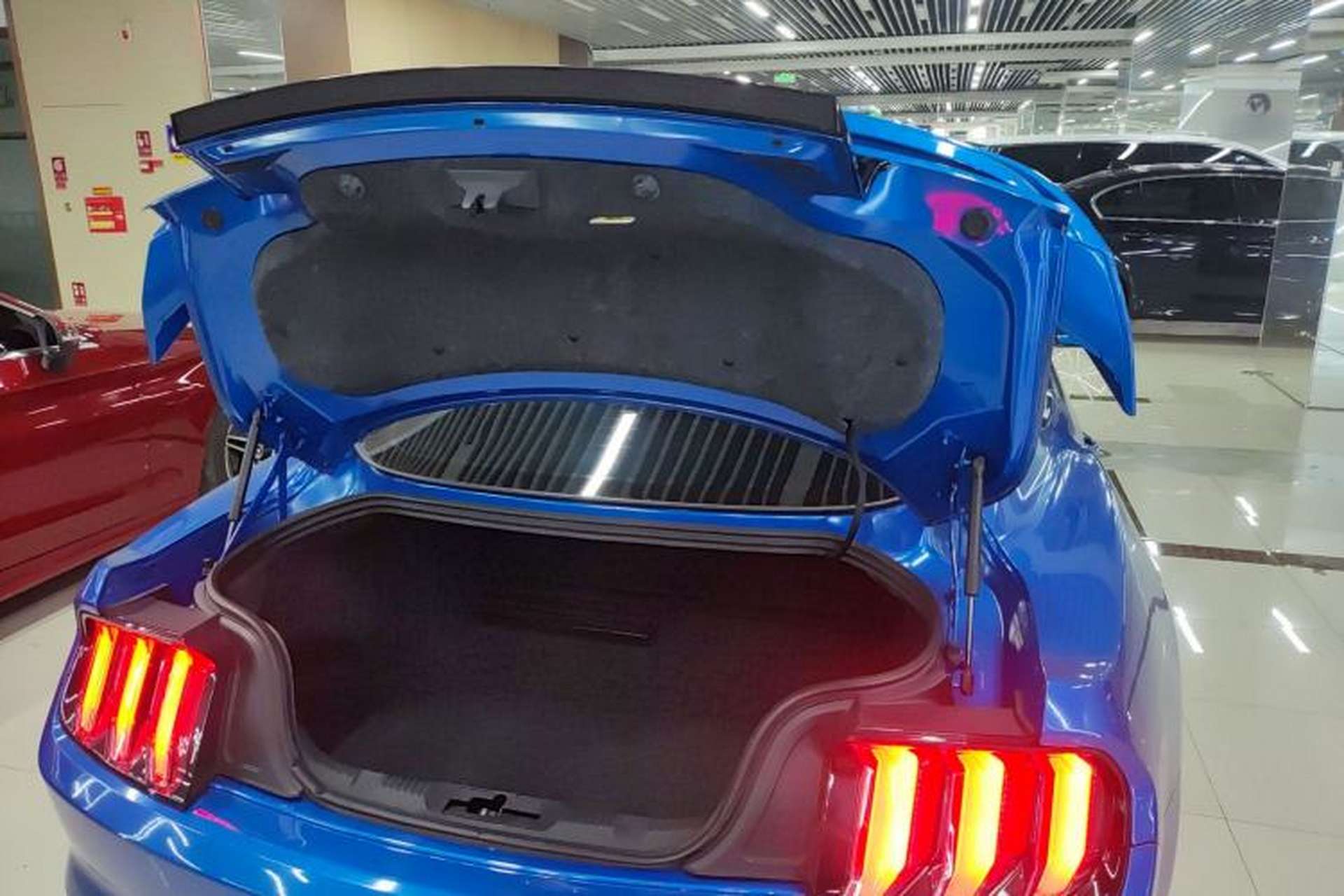 Used Ford Mustang 2019 2.3L EcoBoost Trunk