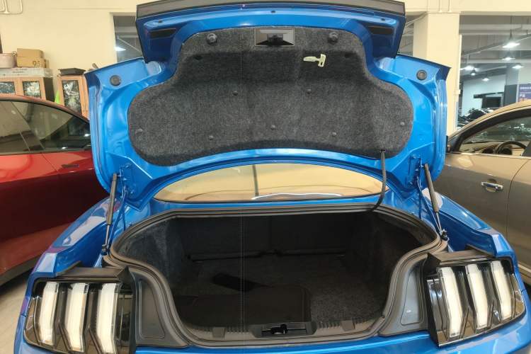 Used Ford Mustang 2019 2.3L EcoBoost Trunk