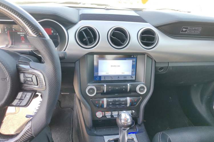 Used Ford Mustang 2019 2.3L EcoBoost Audio And AC Panel