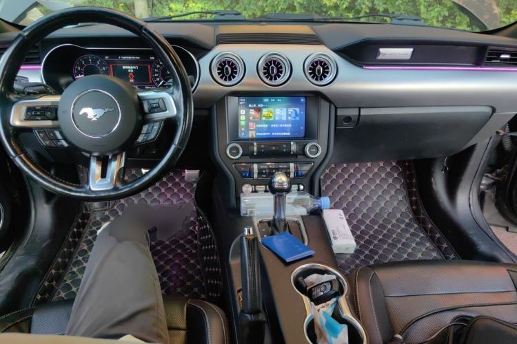Used Ford Mustang 2019 2.3L EcoBoost Center Console