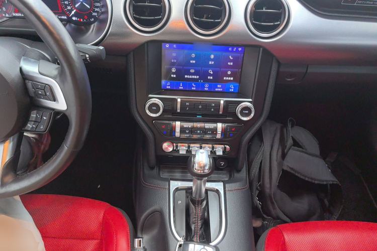 Used Ford Mustang 2019 2.3L EcoBoost Center Console
