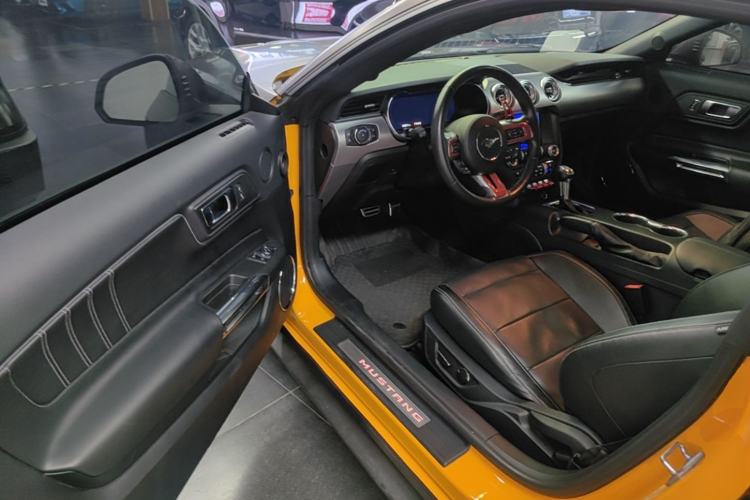 Used Ford Mustang 2019 2.3L EcoBoost Driver Seat