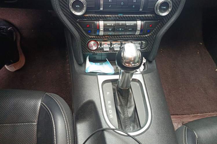 Used Ford Mustang 2019 2.3L EcoBoost Performance Enhanced Edition Gear Lever