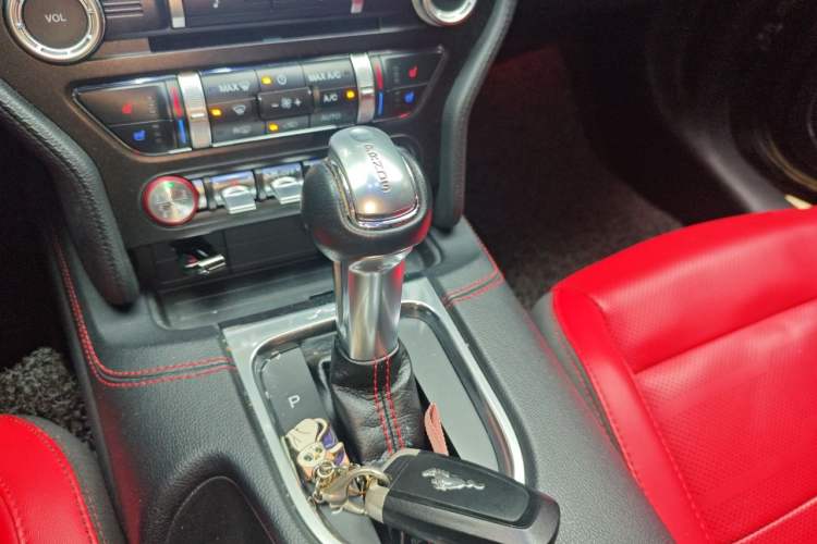 Used Ford Mustang 2019 2.3L EcoBoost Gear Lever