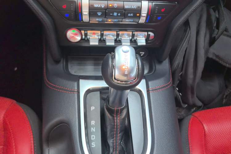 Used Ford Mustang 2019 2.3L EcoBoost Gear Lever