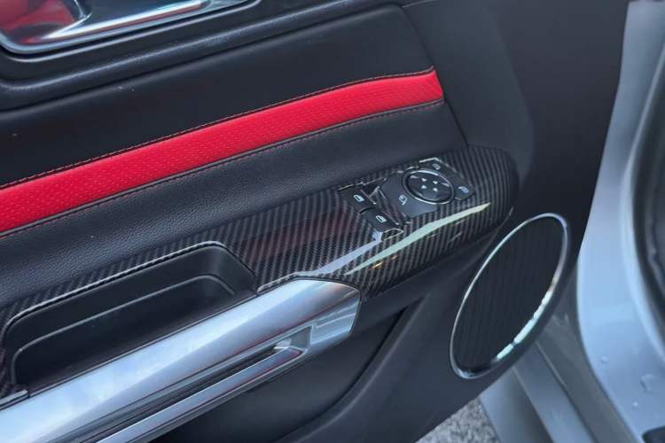 Used Ford Mustang 2019 2.3L EcoBoost Interior 9