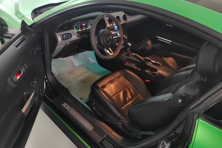 Used Ford Mustang 2019 2.3L EcoBoost Interior 3