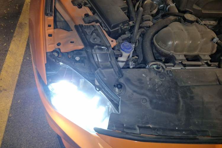 Used Ford Mustang 2019 2.3L EcoBoost Engine Bay Right