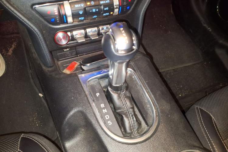 Used Ford Mustang 2019 2.3L EcoBoost Gear Lever