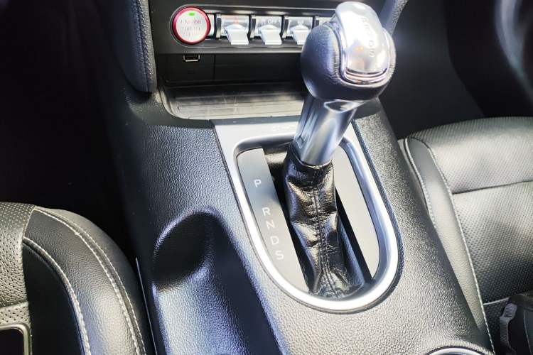 Used Ford Mustang 2019 2.3L EcoBoost Gear Lever