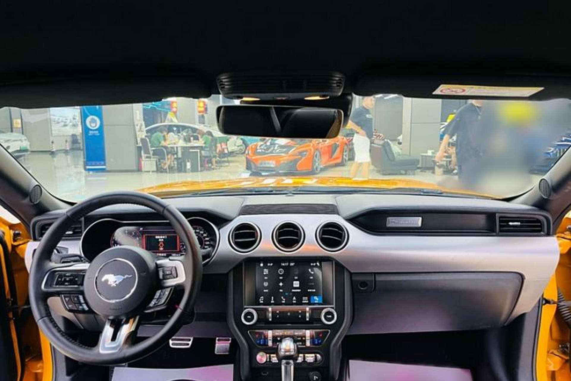Used Ford Mustang 2019 2.3L EcoBoost Interior 3
