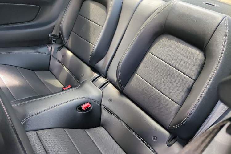 Used Ford Mustang 2019 2.3L EcoBoost Interior 3