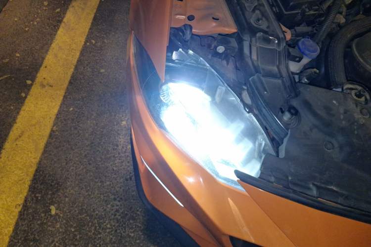 Used Ford Mustang 2019 2.3L EcoBoost Right Front Headlight