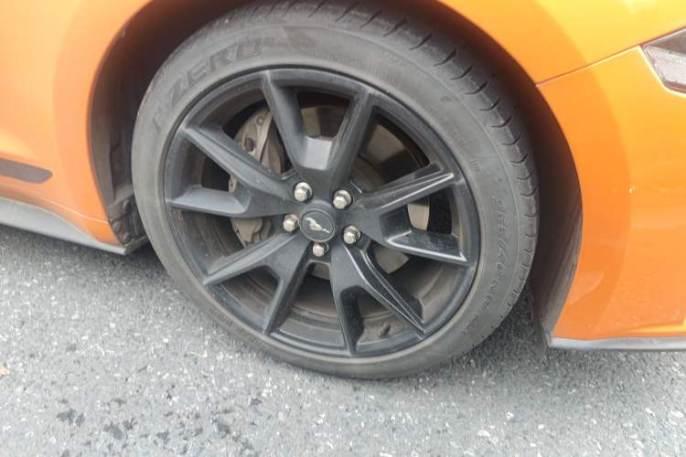 Used Ford Mustang 2019 2.3L EcoBoost Performance Enhanced Edition Right Front Wheel Hub