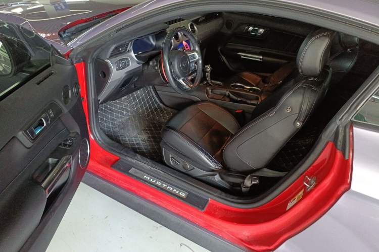 Used Ford Mustang 2019 2.3L EcoBoost Driver Seat