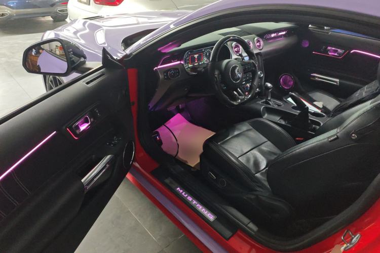Used Ford Mustang 2019 2.3L EcoBoost Interior 3