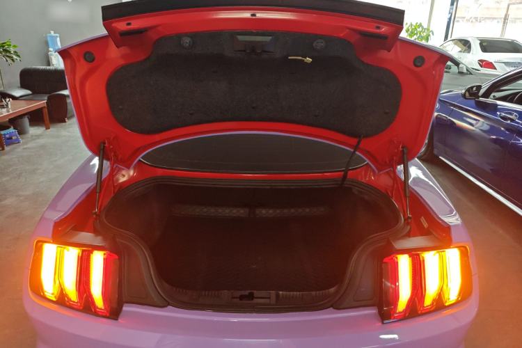 Used Ford Mustang 2019 2.3L EcoBoost Trunk