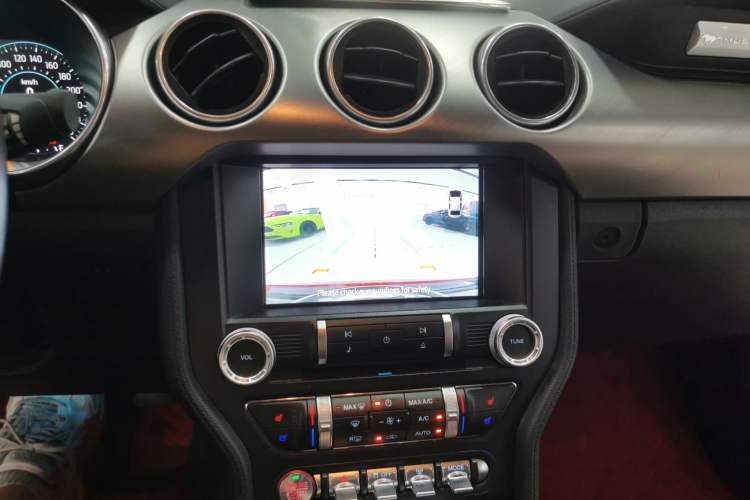 Used Ford Mustang 2019 2.3L EcoBoost Audio And AC Panel