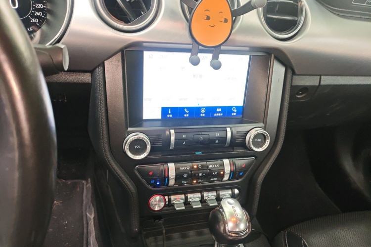 Used Ford Mustang 2019 2.3L EcoBoost Audio And AC Panel