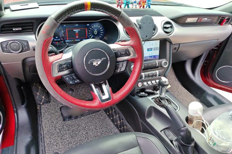 Used Ford Mustang 2019 2.3L EcoBoost Center Console