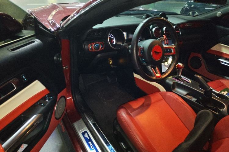 Used Ford Mustang  Driver Seat
