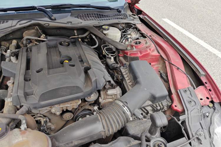 Used Ford Mustang 2019 2.3L EcoBoost Engine Bay Left