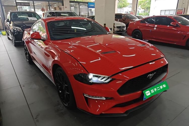 Used Ford Mustang 2019 2.3L EcoBoost Front Right 45 Deg
