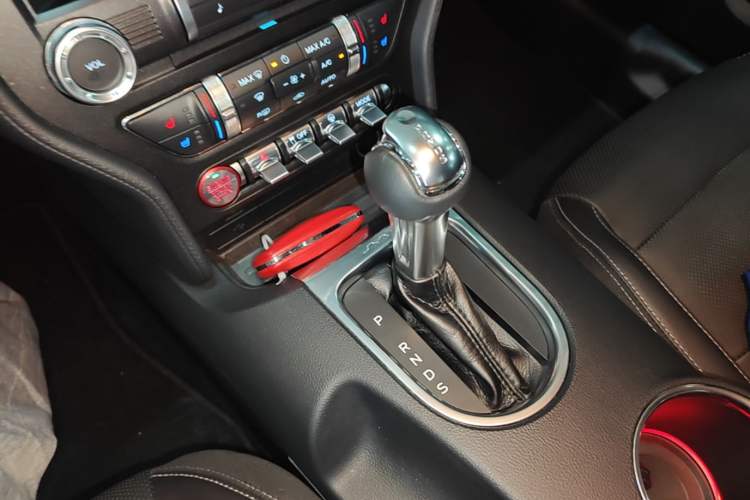 Used Ford Mustang 2019 2.3L EcoBoost Gear Lever