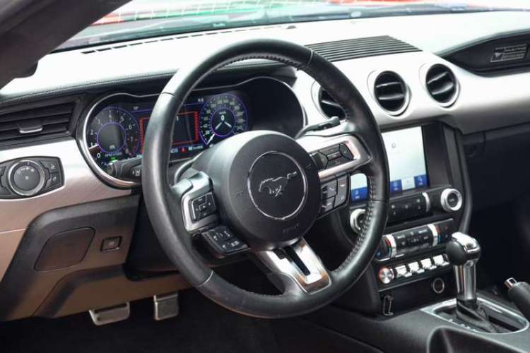 Used Ford Mustang 2019 2.3L EcoBoost Interior 1