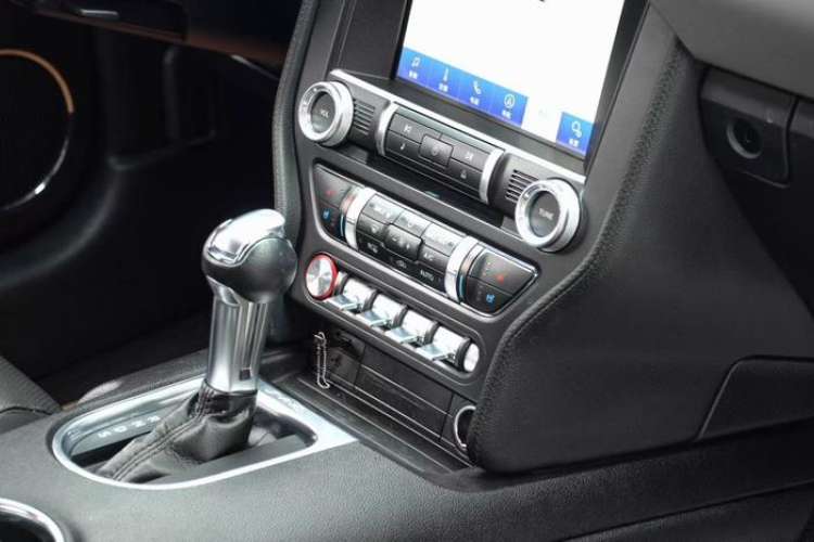 Used Ford Mustang 2019 2.3L EcoBoost Interior 3