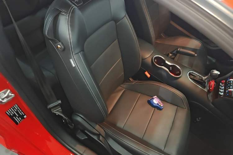 Used Ford Mustang 2019 2.3L EcoBoost Right Front Seat