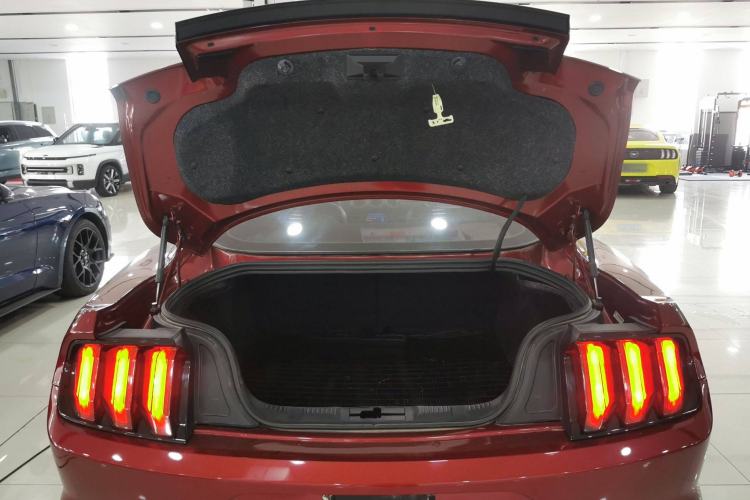 Used Ford Mustang 2019 2.3L EcoBoost Trunk