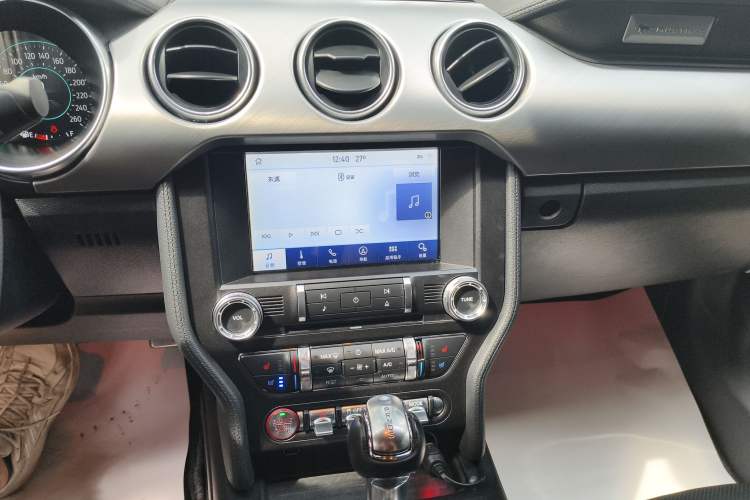 Used Ford Mustang 2019 2.3L EcoBoost Audio And AC Panel