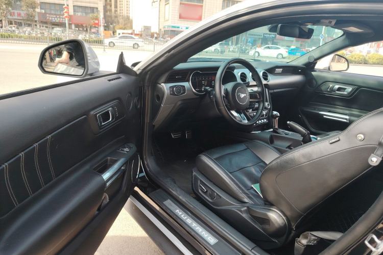 Used Ford Mustang 2019 2.3L EcoBoost Driver Seat