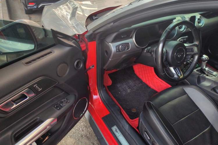 Used Ford Mustang 2019 2.3L EcoBoost Performance Enhanced Edition Driver Seat