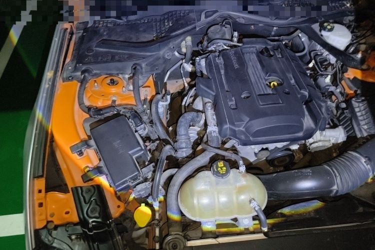 Used Ford Mustang 2019 2.3L EcoBoost Engine Bay Right