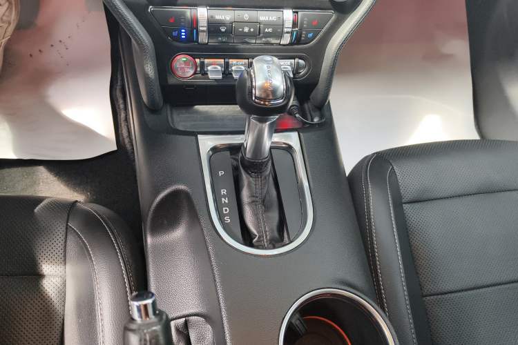 Used Ford Mustang 2019 2.3L EcoBoost Gear Lever