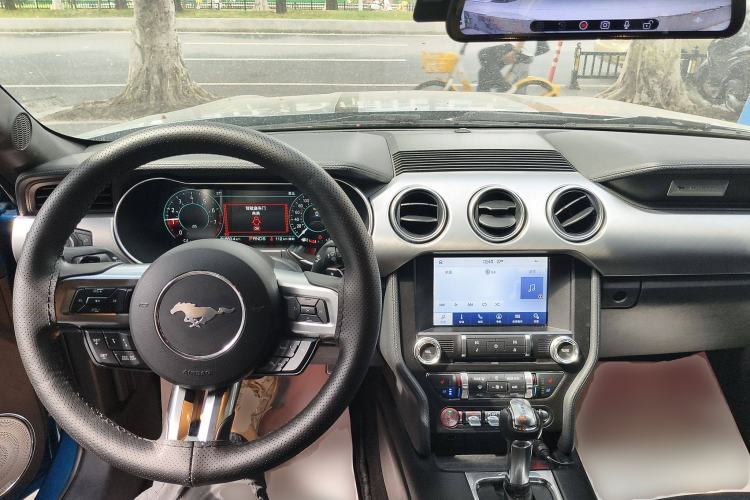 Used Ford Mustang 2019 2.3L EcoBoost Interior 2