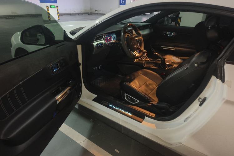 Used Ford Mustang 2019 2.3L EcoBoost Driver Seat