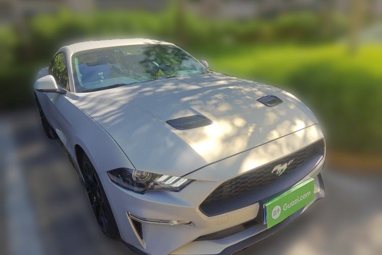 Used Ford Mustang 2019 2.3L EcoBoost Front Right 45 Deg