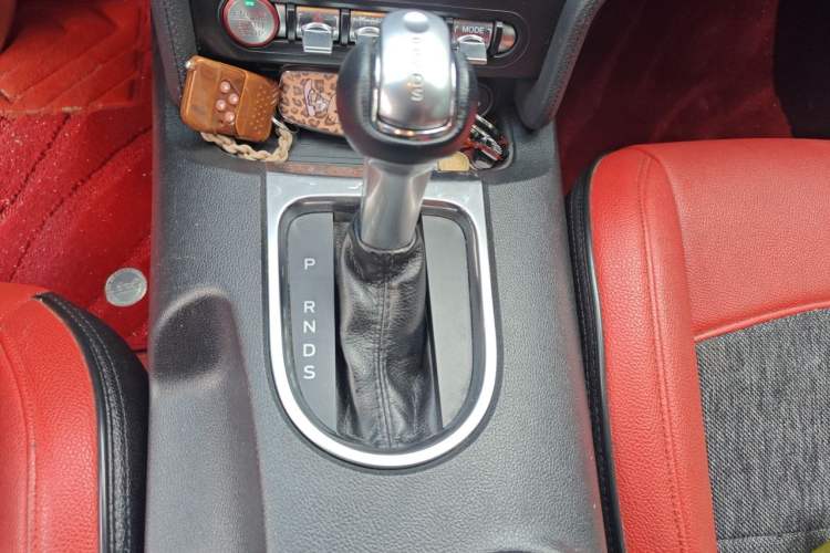Used Ford Mustang 2019 2.3L EcoBoost Gear Lever