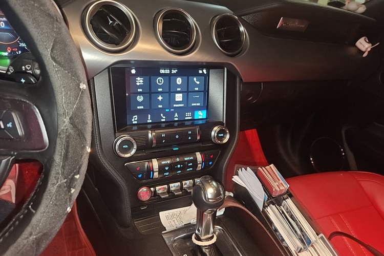Used Ford Mustang 2019 2.3L EcoBoost Audio And AC Panel