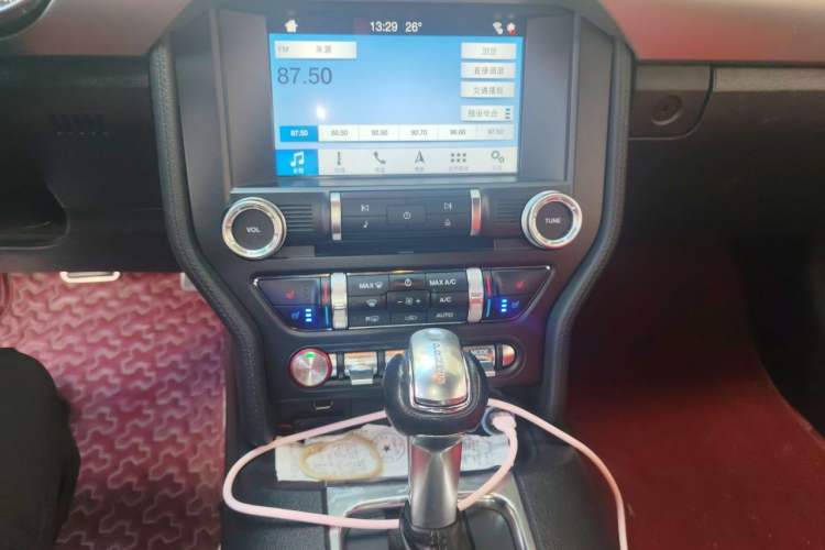 Used Ford Mustang 2019 2.3L EcoBoost Audio And AC Panel